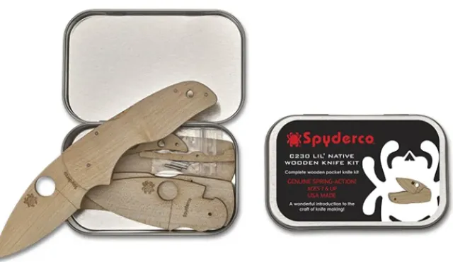 Wooden Kit Lil' Native®-Spyderco New